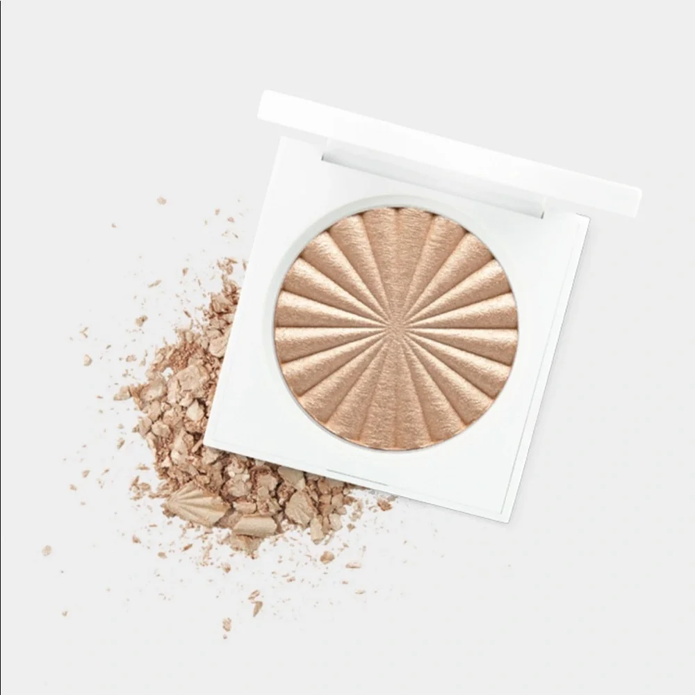 OFRA Highlighter - Rodeo Drive 😊 - Picture 3 of 4